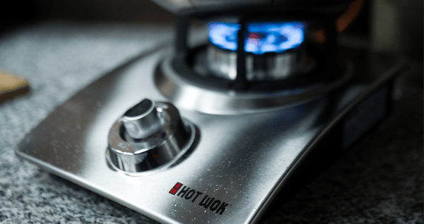 Prepping e cucinare senza elettricità – perché i fornelli a gas HOT WOK sono la scelta perfetta