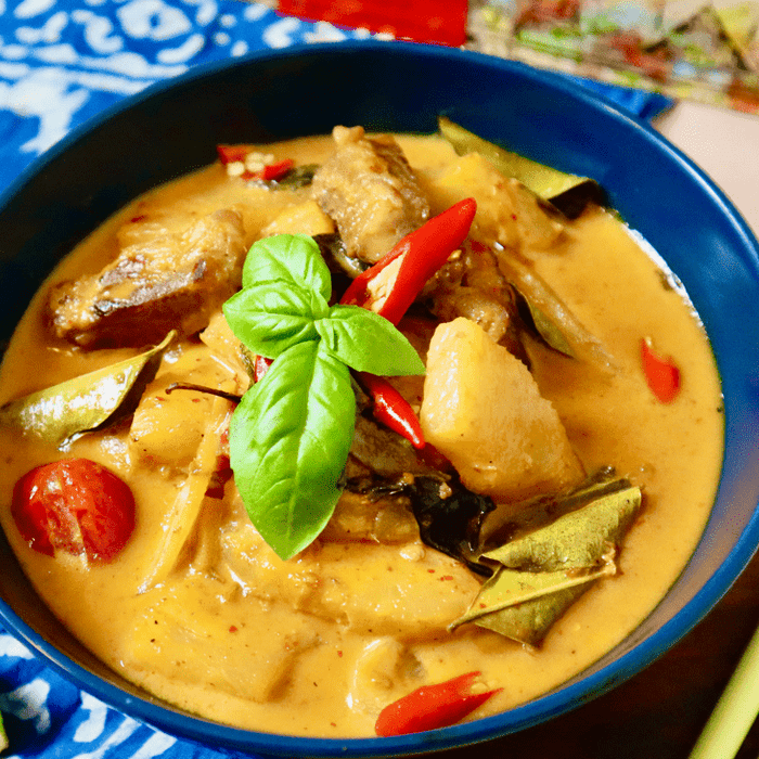 Why isn’t my red Thai curry as vibrant as it should be? - HOT WOK